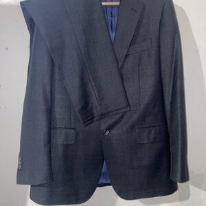 Suitsupply Grey 2 Piece Suit Size 44R pants 36x29